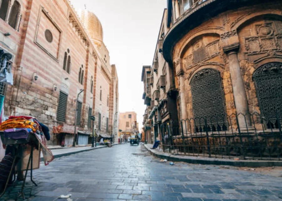 El-Moez Street and the famous mosques of Cairo Day Tour